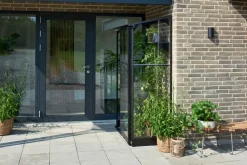 Halls Drivhus Qube Lean-to 24 hærdet glas - sort| Vægdrivhuse