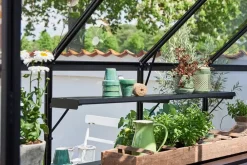 Juliana Drivhushylde integreret Qube - sort| Tilbehør Til Drivhuse