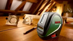 Bosch Krydslaser med stativ| Måleværktøj