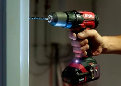 SKIL Bore-/skruemaskine 3008 AC inkl. batteri| Akku Bore- Og Skruemaskiner