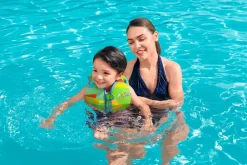 Svømmevest til børn S/M - assorterede farver| Vandleg